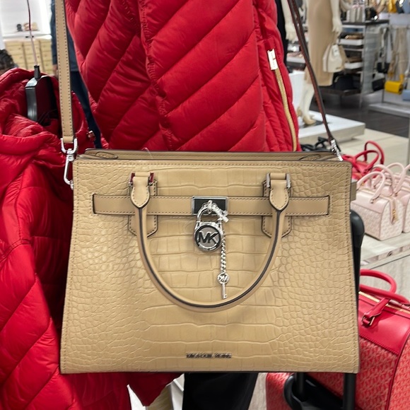 MICHAEL KORS HAMILTON MEDIUM SATCHEL 
 COLOR: Camel
NWT - Picture 10 of 16